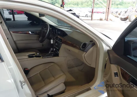 2012 Mercedes-Benz C 300 Luxury 4Matic/Sport 4Matic from USA, damaged, VIN WDDGF8BB7CA604641